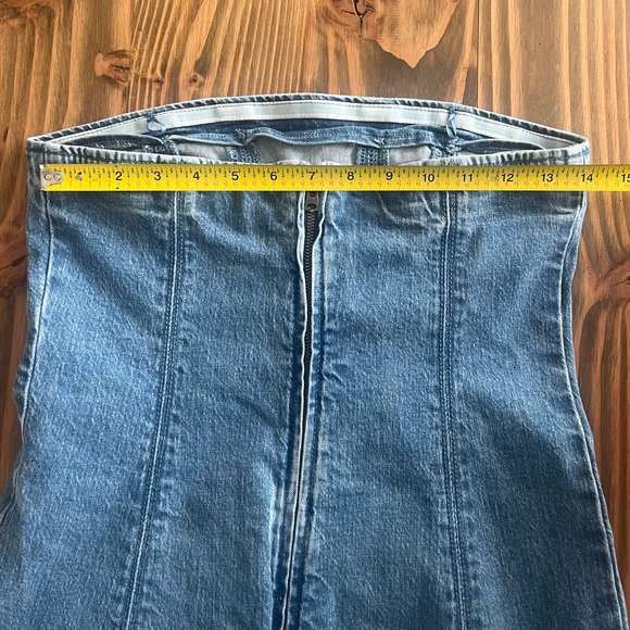 The A&F Mila Strapless Denim Midi Dress - Picture 6 of 8